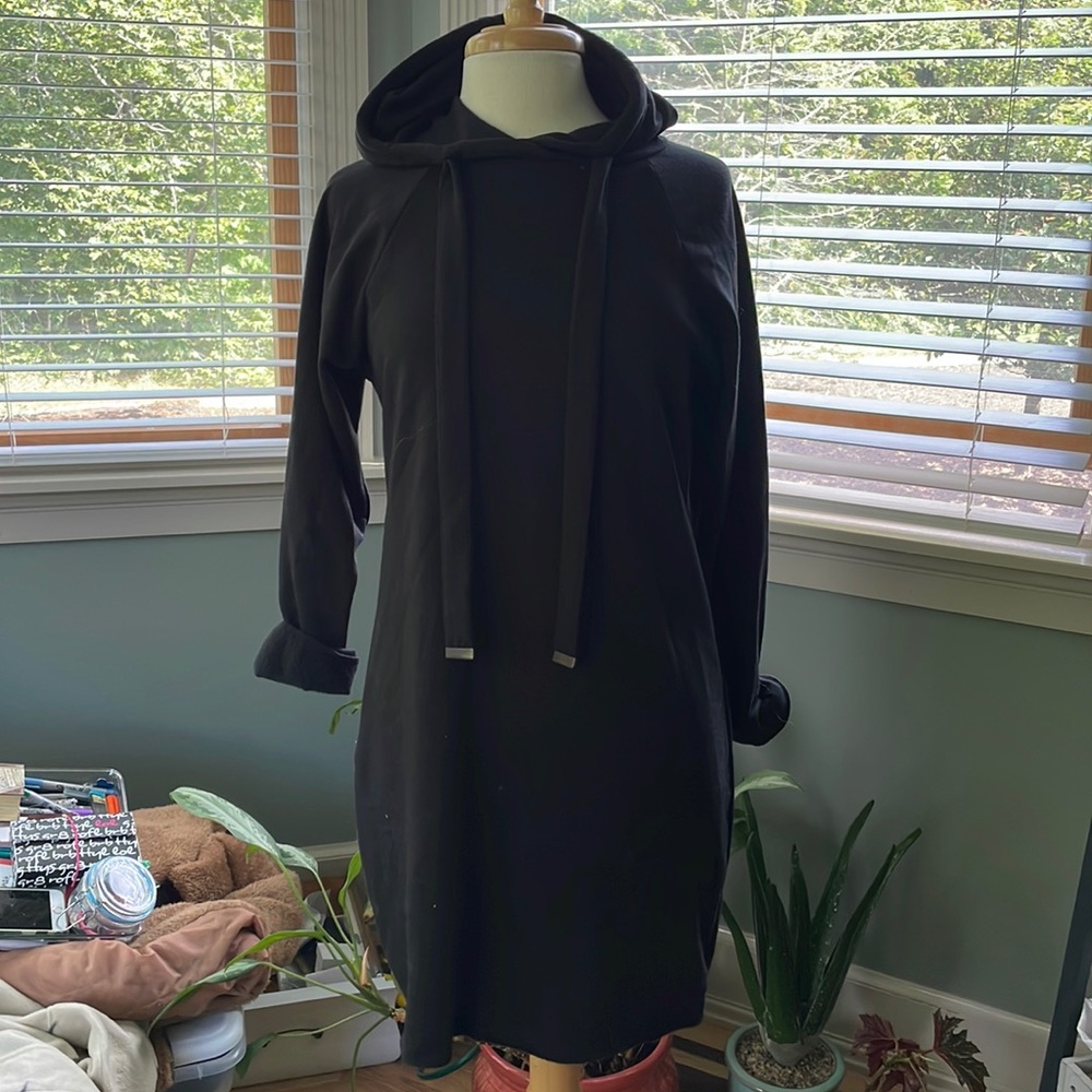 Alya Sweatshirt Dress